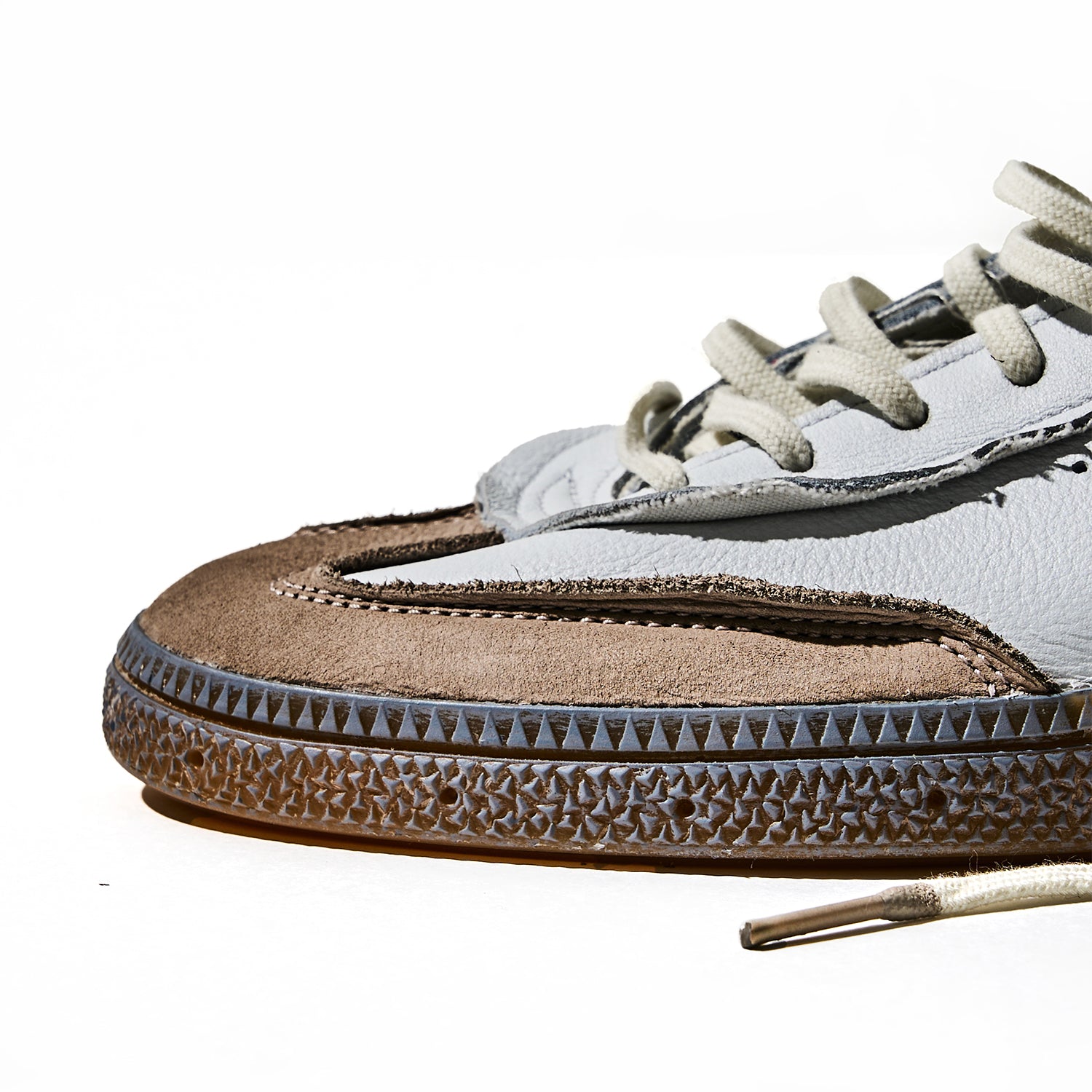 Adidas x INVINCIBLE Handball Spezial - INVINCIBLE