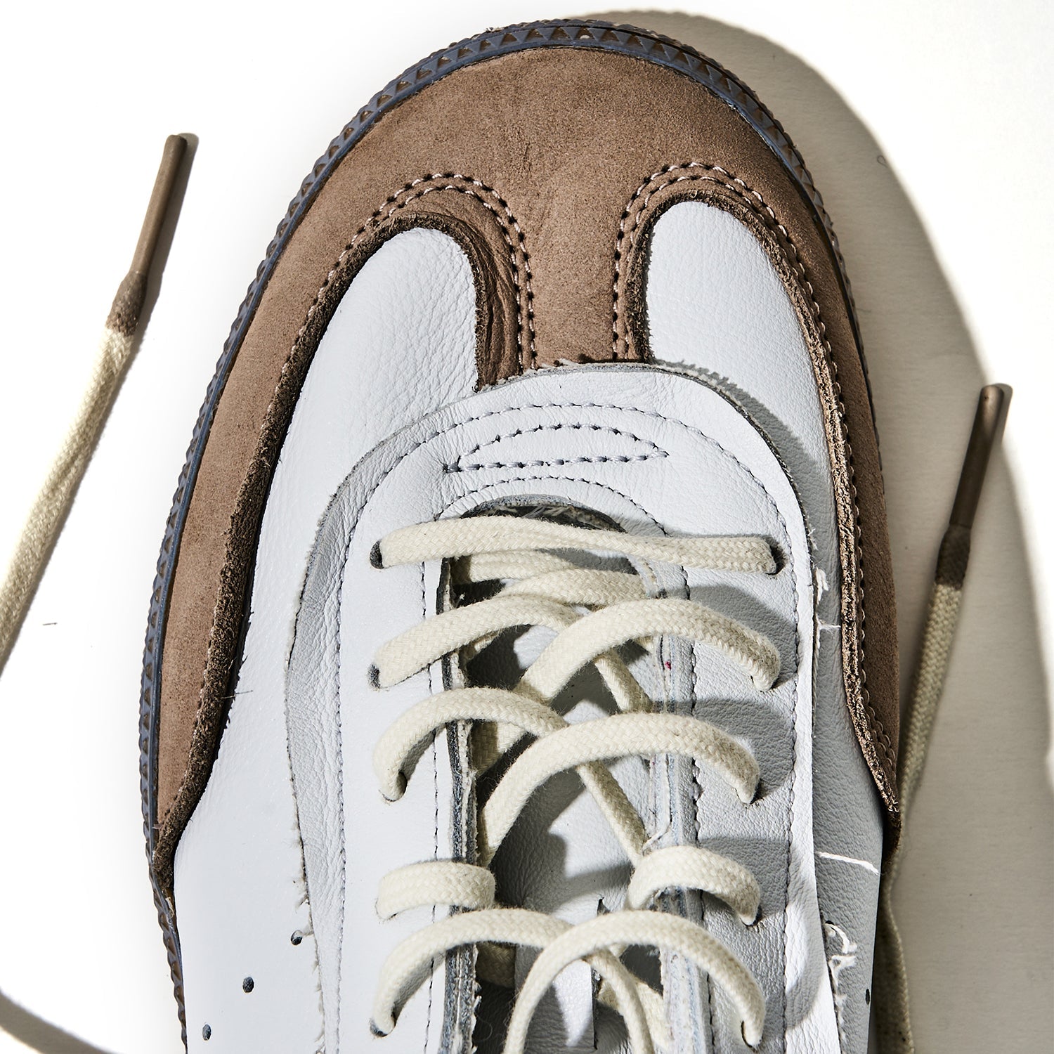 Adidas x INVINCIBLE Handball Spezial - INVINCIBLE