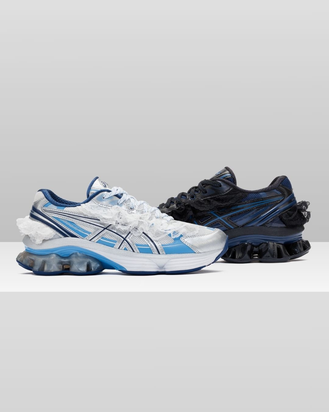ASICS and SHUSHU/TONG unveil the GEL-KINETIC FLUENT shoe, a fusion of SHUSHU/TONG’s feminine and rebellious spirits with the avant-garde structure and street style of ASICS ’ iconic silhouette — capturing the multifaceted power of the SHUSHU/TONG girl.