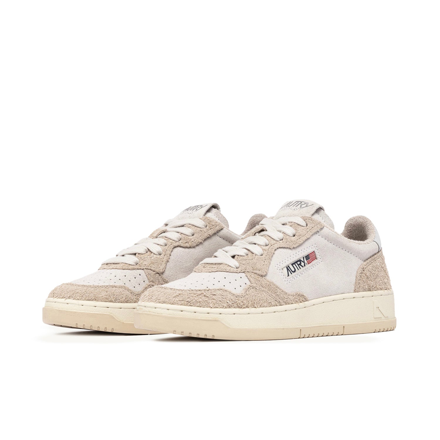 Medalist Low Sneakers in Ecru Suede – FRUITION