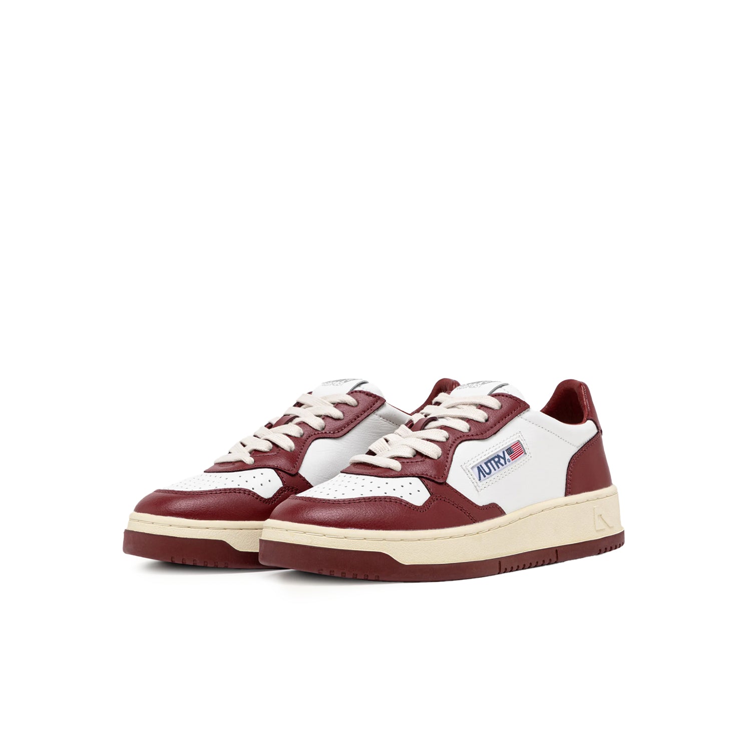 Medalist Low Sneakers in Two-Tone Leather - INVINCIBLE